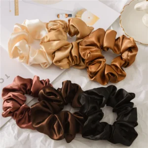 Conjunto de 6 Peças de Cabelo Satin Scrunchy com Flor de Borracha